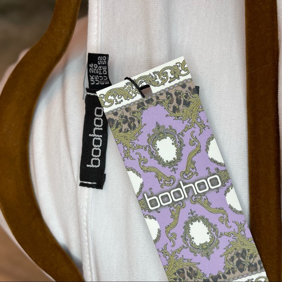 Boohoo Plus Animal Color Block T-Shirt - Picture 6 of 7